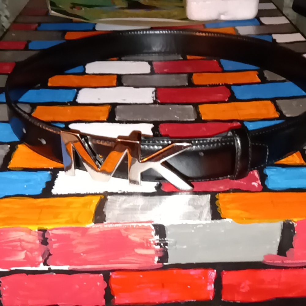 Men's black belt size 32"/80 cm.